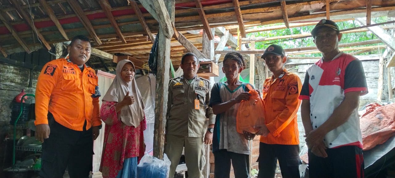 Assessment kerusakan Rumah terdampak pohon tumbang