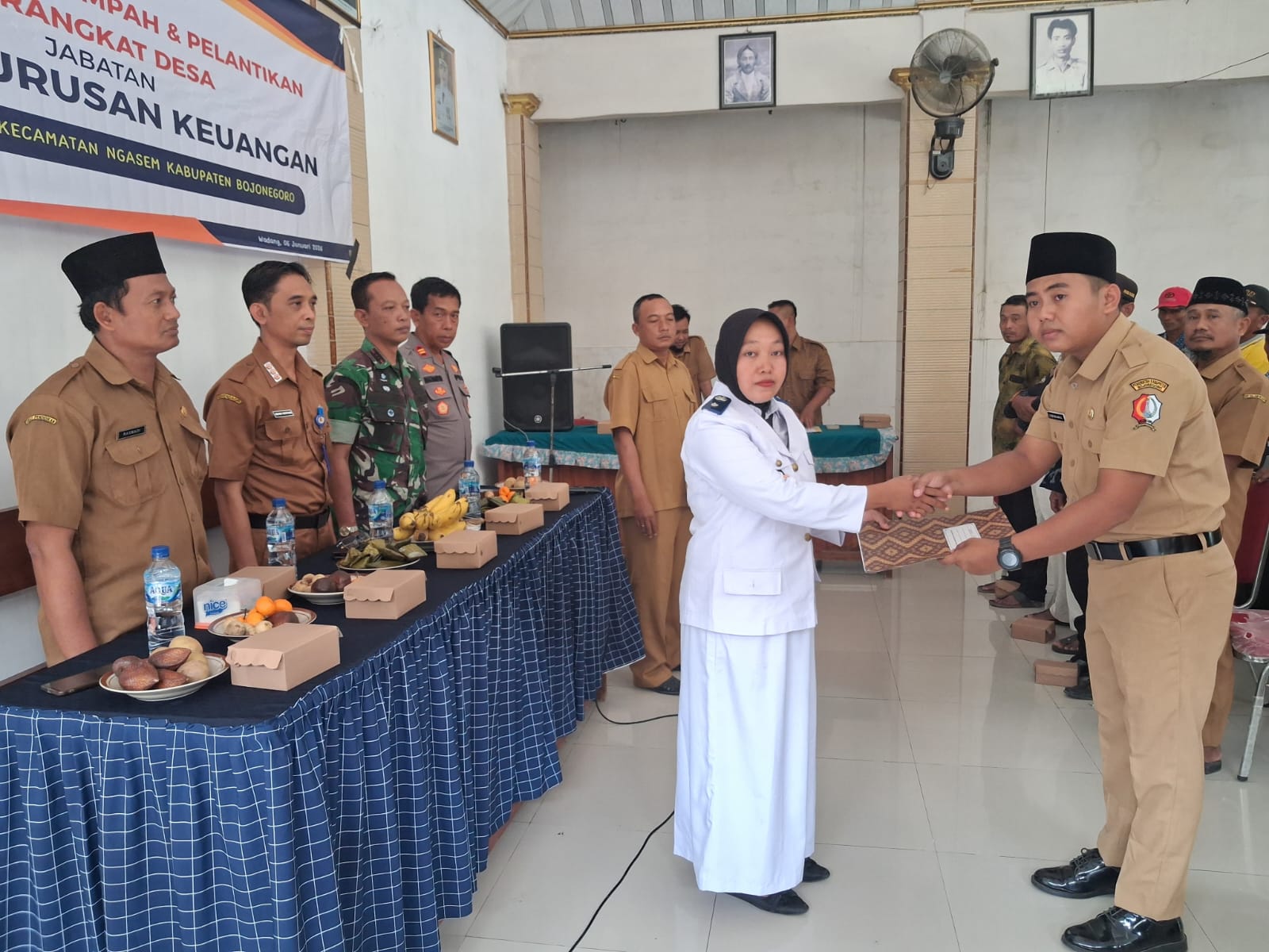 Pelantikan Kepala Urusan (Kaur) Keuangan Desa Wadang