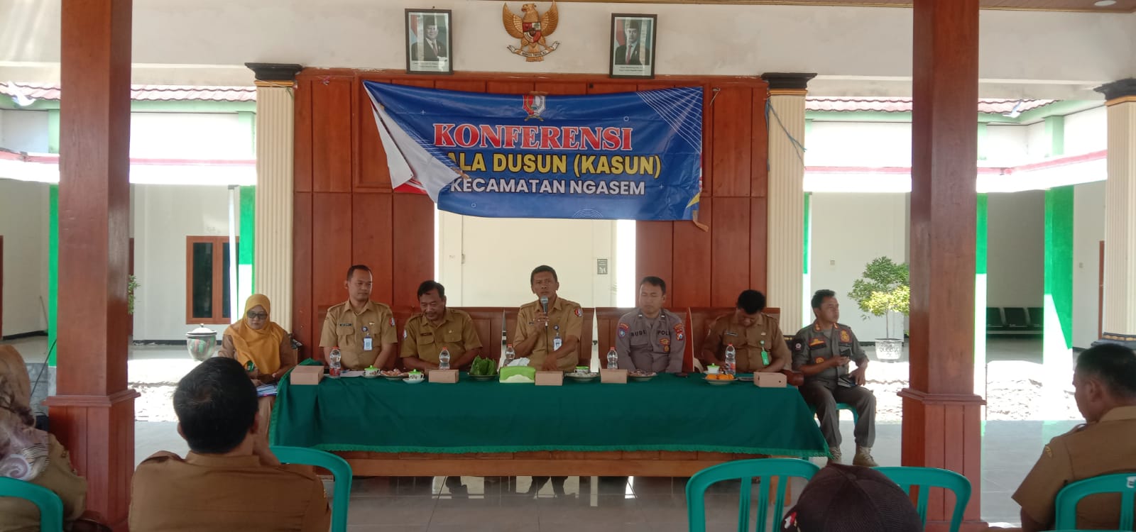 KONFERENSI KEPALA DUSUN SE-KECAMATAN NGASEM