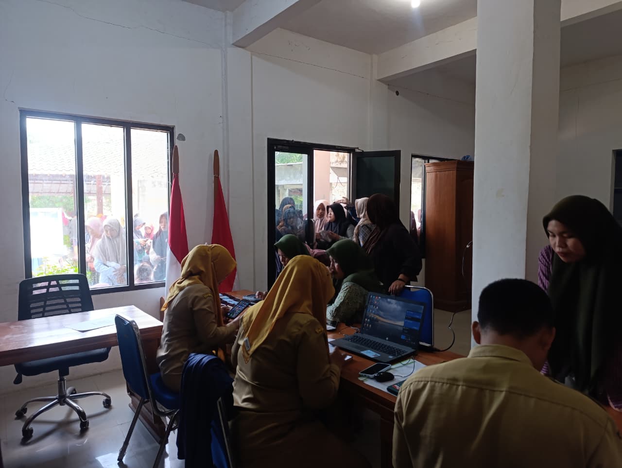 Aktivasi IKD & Sosialisasi Perlinsos di Desa Sendangharjo ✨