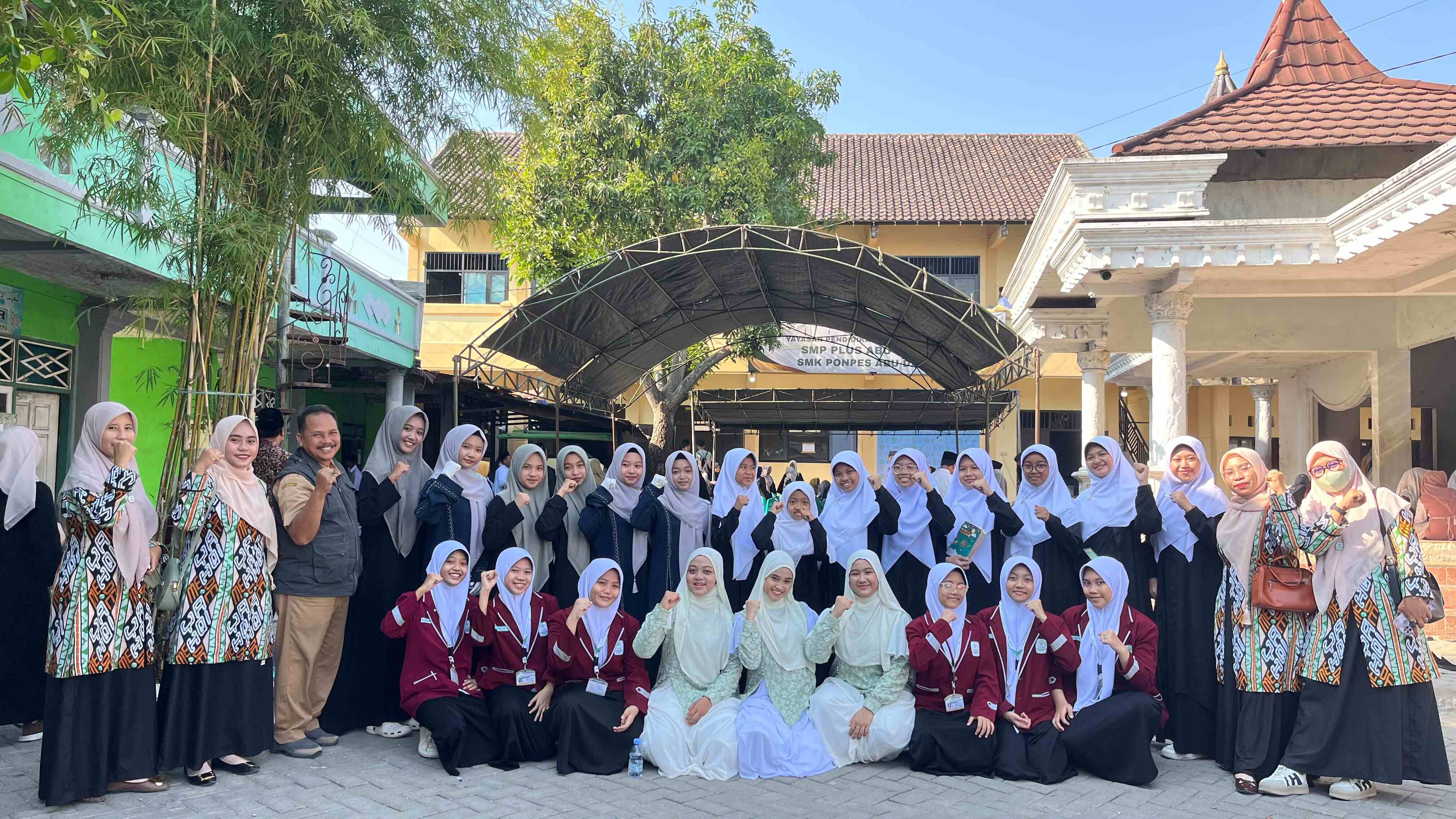 Mendampingi Kontingen Ngasem dalam Seleksi MTQ Kabupaten Bojonegoro