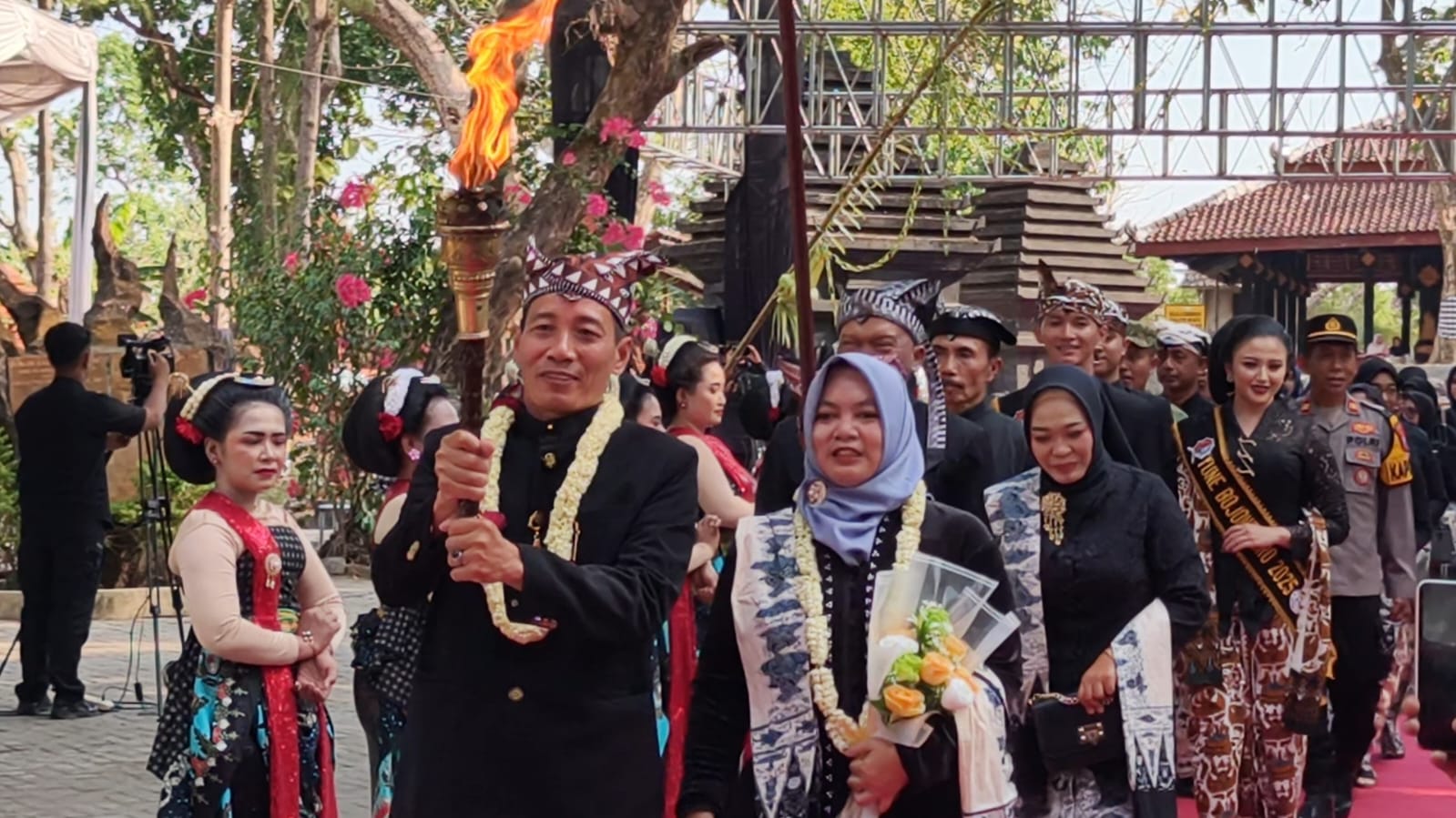 KIRAB SAKRAL API ABADI: MENYALAKAN SEMANGAT UNTUK BOJONEGORO 🔥