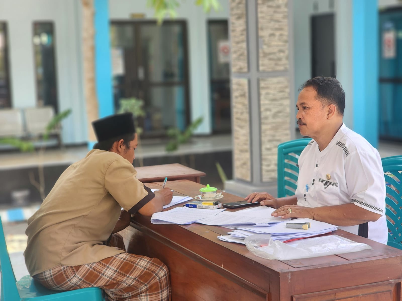 Penandatanganan SPJ bagi Marbot, Monita, Takmir Masjid, Guru TPA/TPQ, serta Jamaah Tahlil